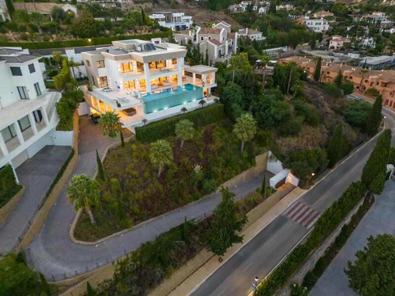 7 bedroom Villa for sale