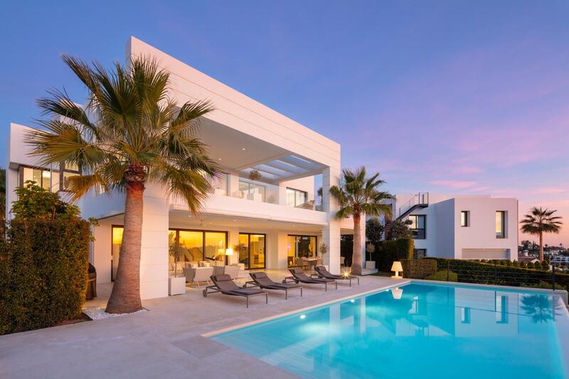 7 bedroom Villa for sale