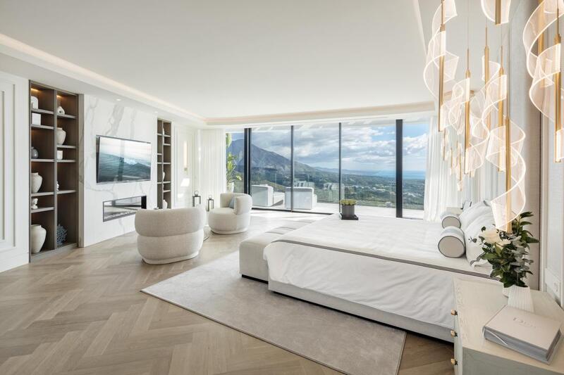 9 bedroom Villa for sale