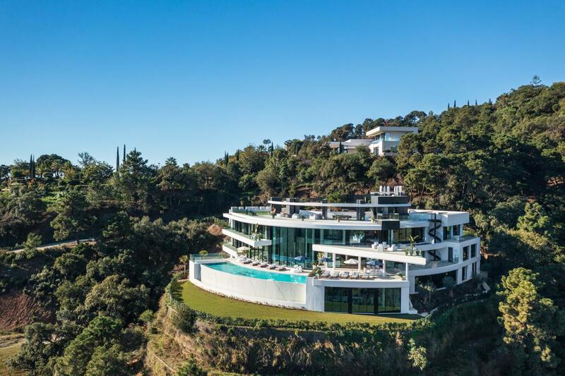 9 bedroom Villa for sale