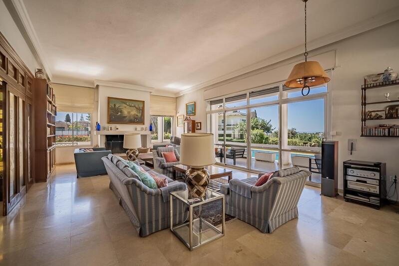 7 bedroom Villa for sale