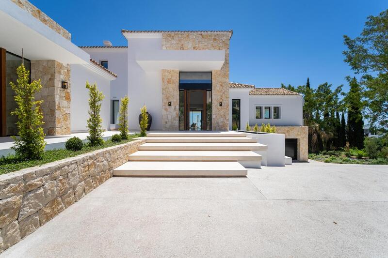 8 Cuarto Villa en venta