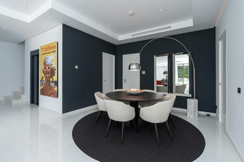 5 bedroom Villa for sale