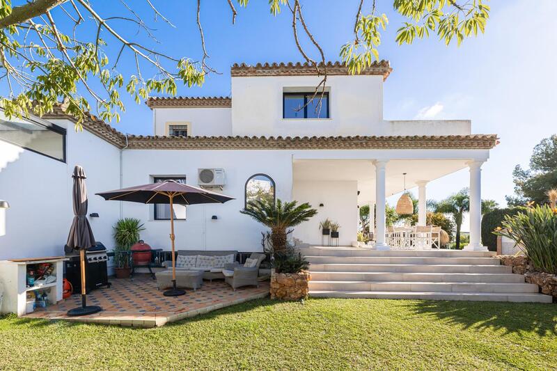 4 Cuarto Villa en venta