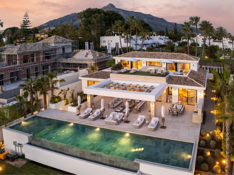 6 bedroom Villa for sale