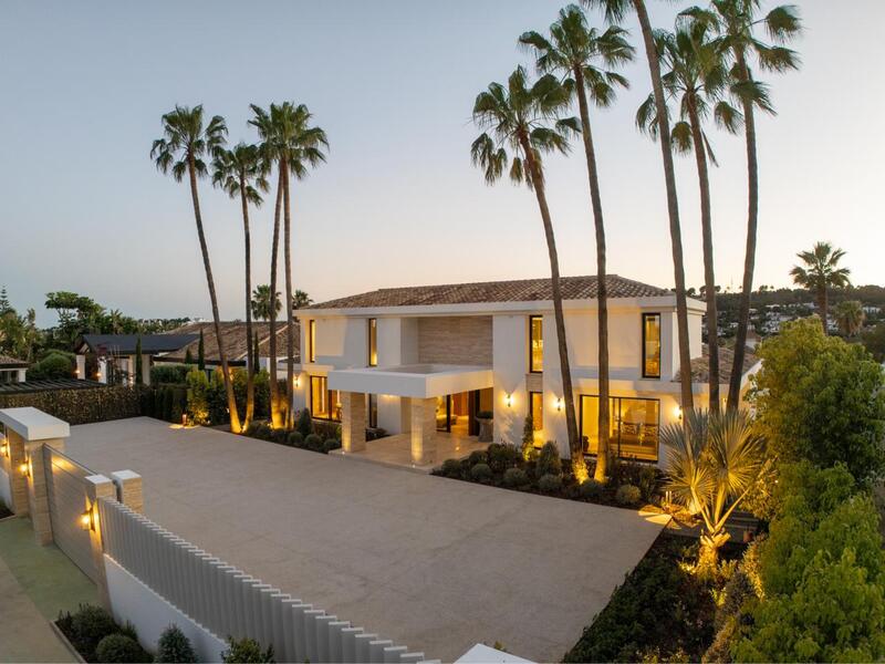 6 bedroom Villa for sale