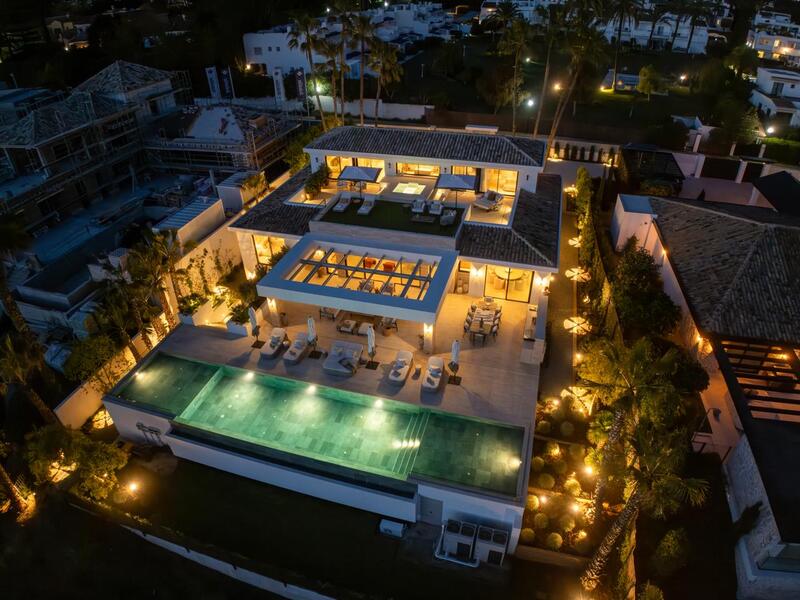 6 bedroom Villa for sale