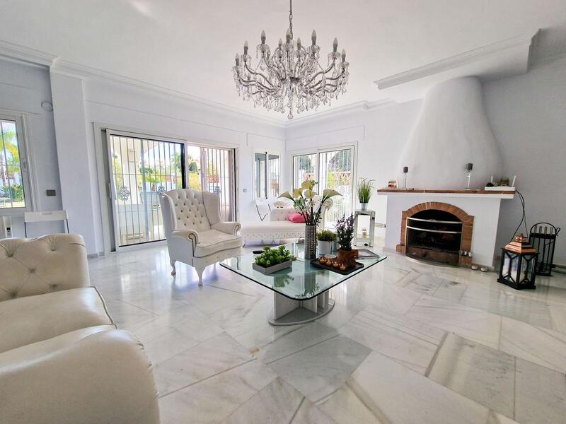 6 Schlafzimmer Villa zu verkaufen
