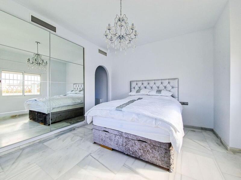 6 Schlafzimmer Villa zu verkaufen