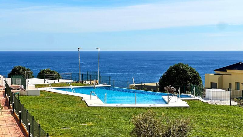 Apartment for sale in Casares, Málaga