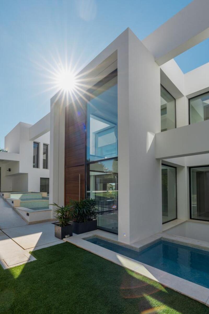 5 bedroom Villa for sale
