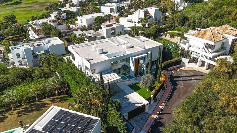 5 bedroom Villa for sale