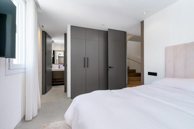 4 Cuarto Villa en venta