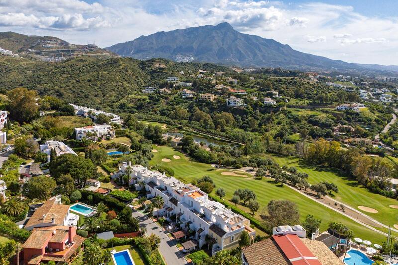 4 Cuarto Villa en venta