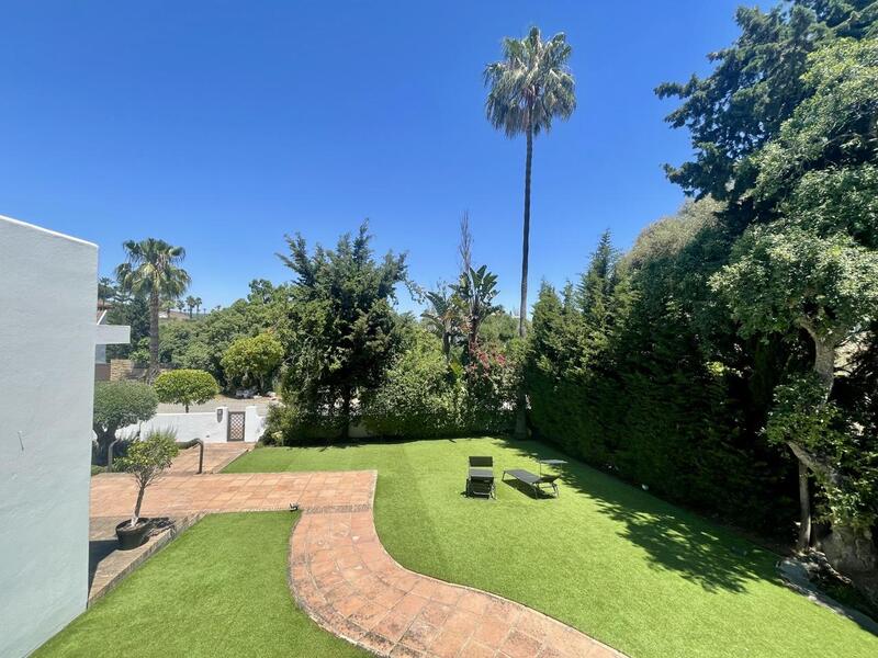 5 bedroom Villa for sale