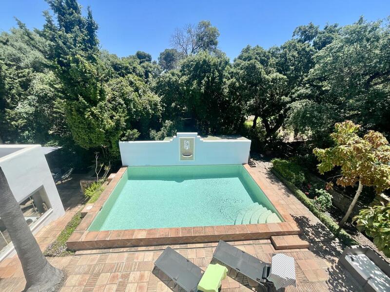5 bedroom Villa for sale