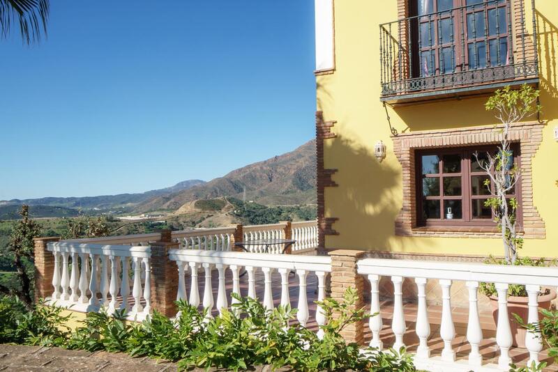 6 bedroom Country House for sale