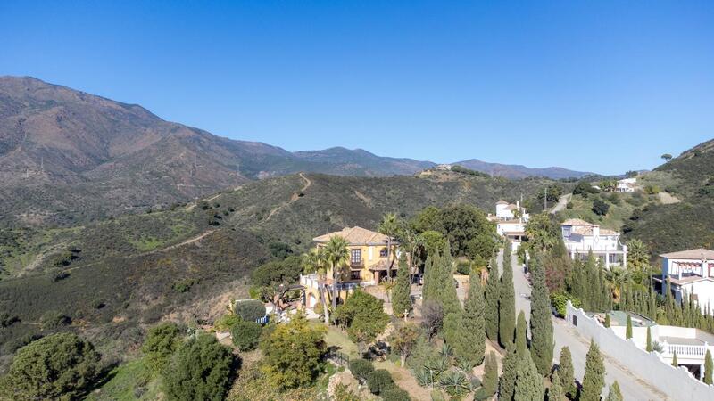 6 bedroom Country House for sale