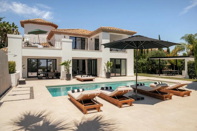 Villa til salg i Marbella, Málaga