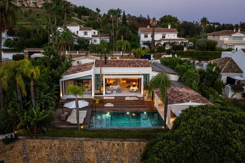 Villa for sale in Marbella, Málaga