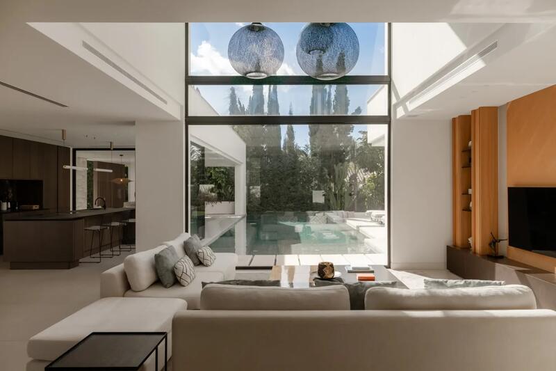 5 bedroom Villa for sale