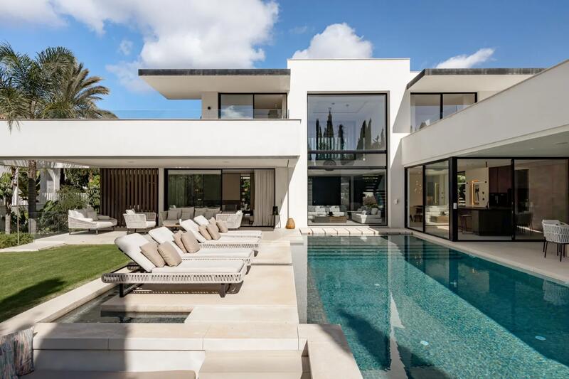 5 bedroom Villa for sale
