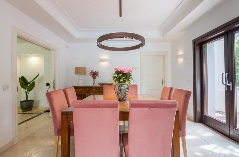 6 Schlafzimmer Villa zu verkaufen
