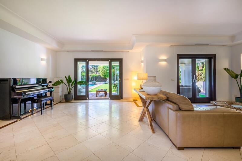 6 Schlafzimmer Villa zu verkaufen
