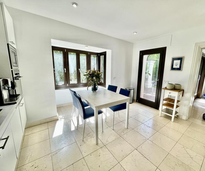 6 Schlafzimmer Villa zu verkaufen