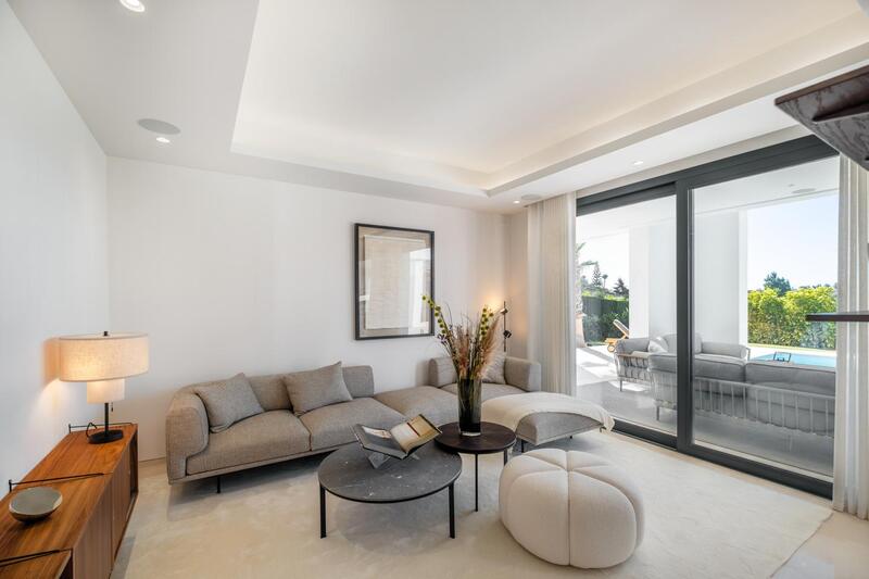 6 Cuarto Villa en venta