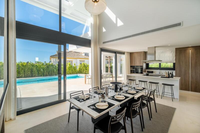 6 Cuarto Villa en venta