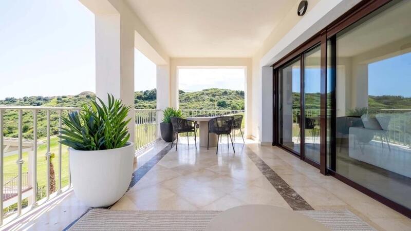 Villa for sale in Estepona, Málaga