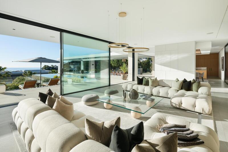 8 bedroom Villa for sale