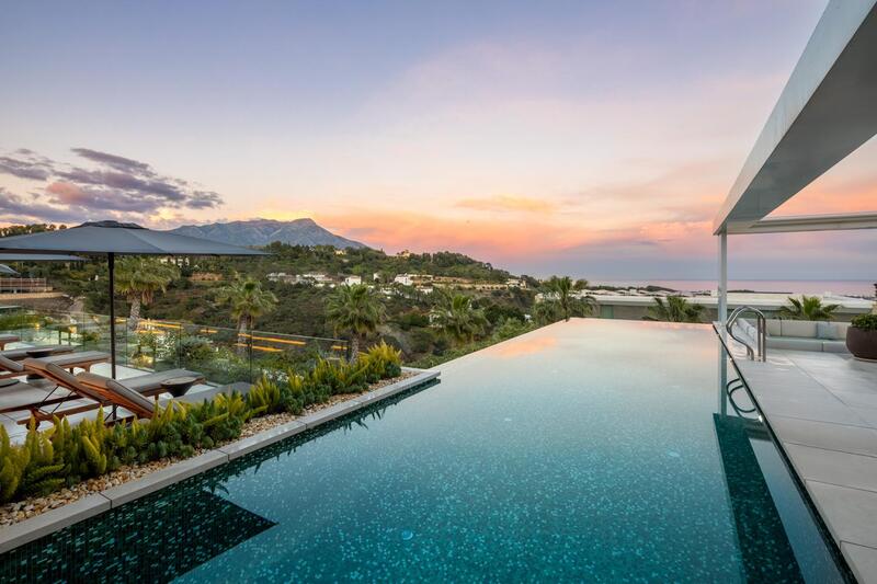 8 bedroom Villa for sale