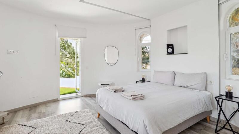 8 Cuarto Villa en venta