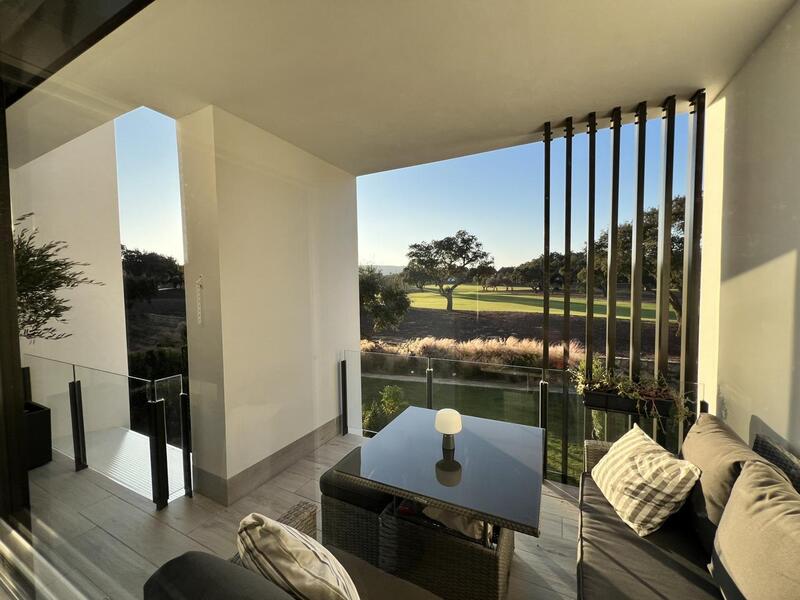 Villa for sale in San Roque, Cádiz