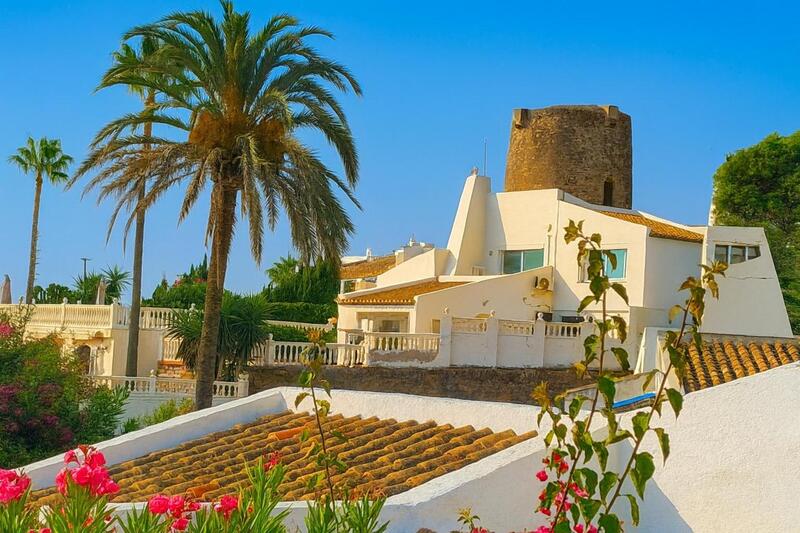 5 bedroom Villa for sale