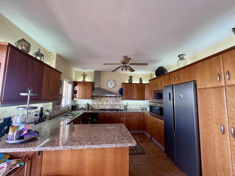 8 bedroom Country House for sale