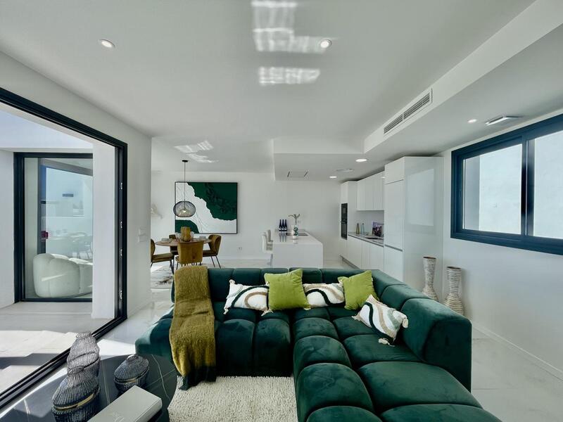 3 bedroom Apartment for sale