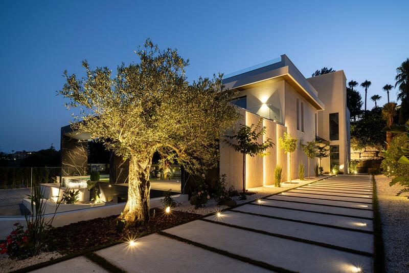 Villa en venta en Benahavis, Málaga