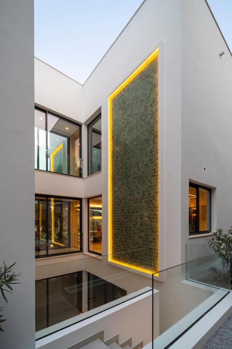 6 bedroom Villa for sale