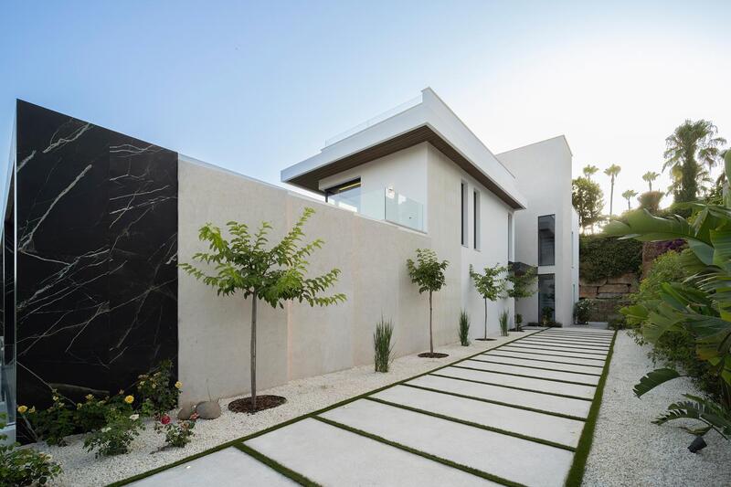 6 bedroom Villa for sale