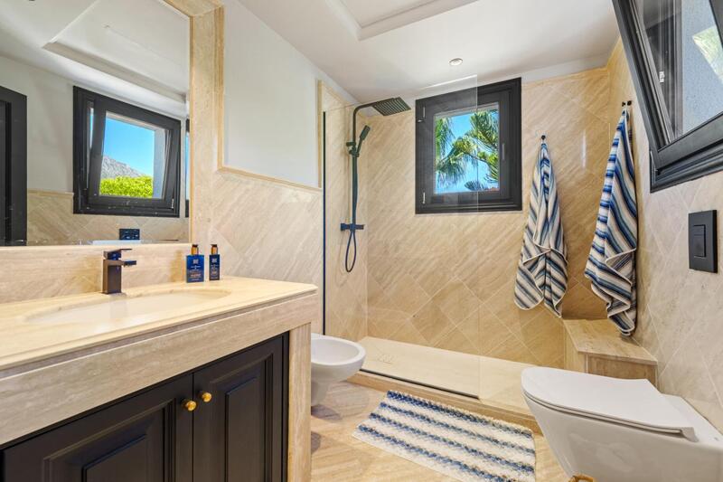 4 bedroom Apartment for sale