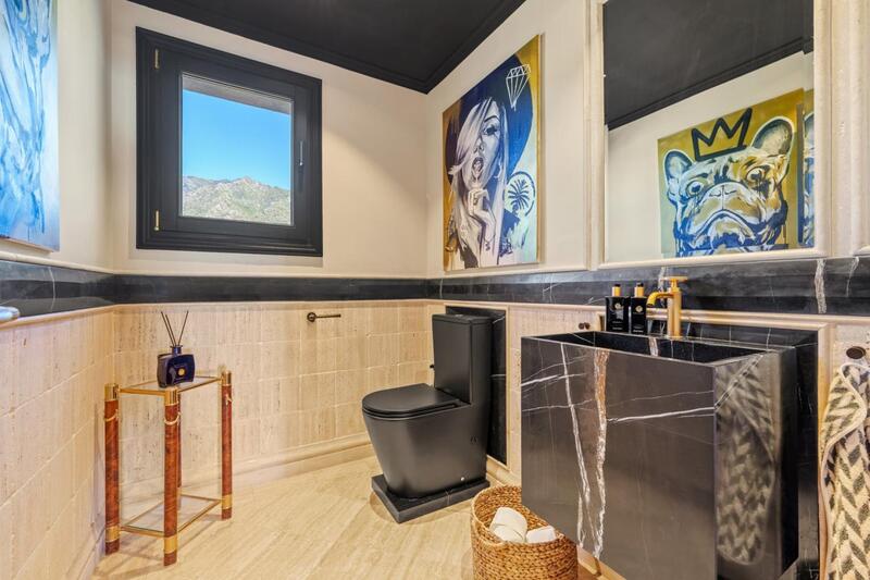 4 bedroom Apartment for sale