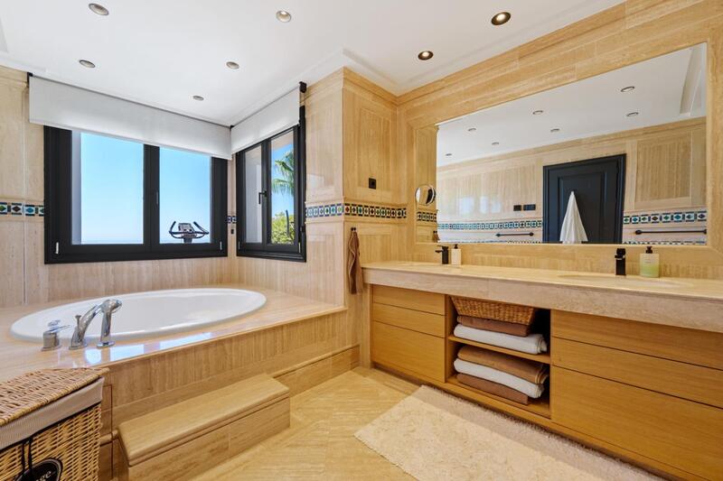 4 bedroom Apartment for sale