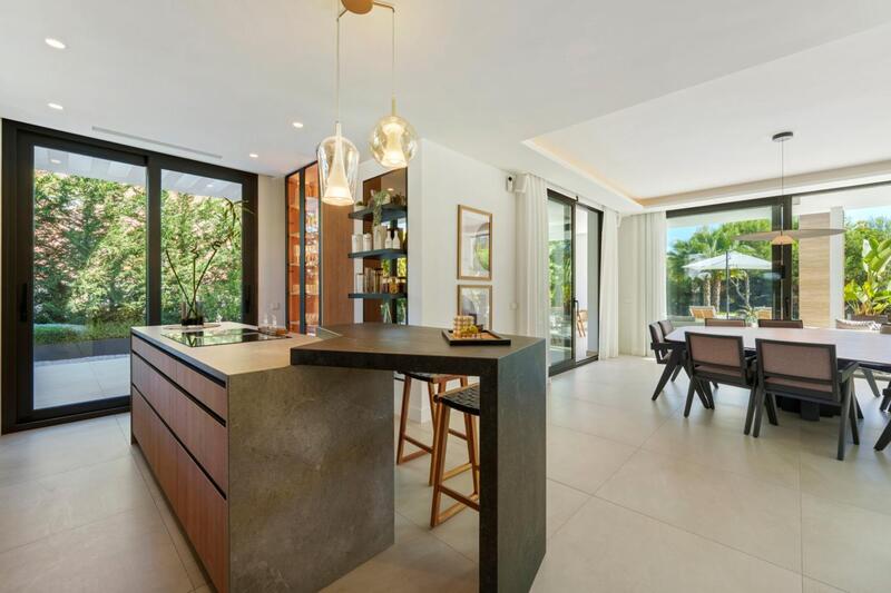 6 Cuarto Villa en venta