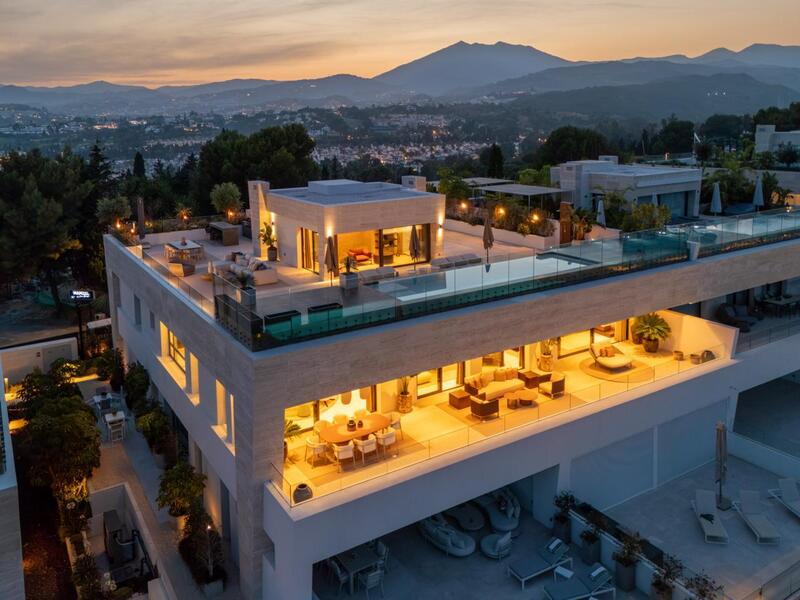 Villa til salgs i Marbella, Málaga