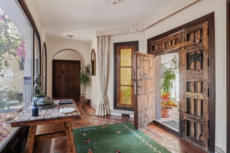 6 bedroom Country House for sale