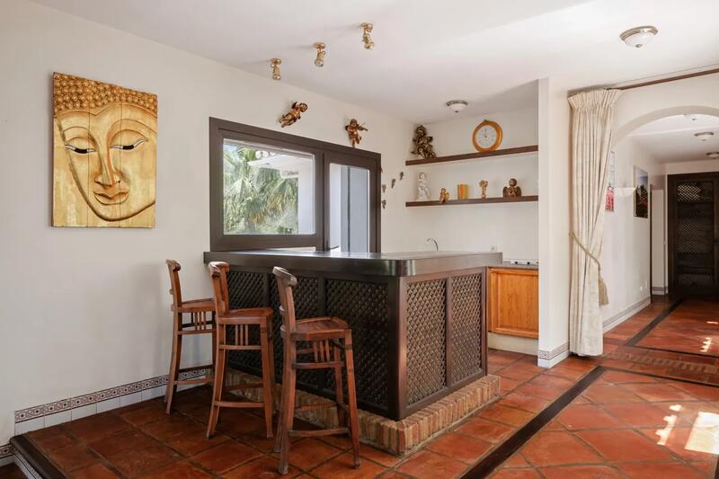 6 bedroom Country House for sale