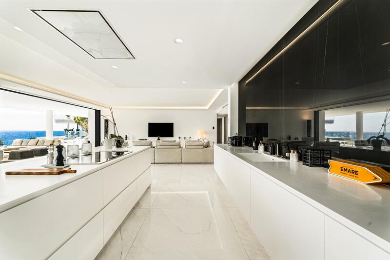 4 bedroom Apartment for sale